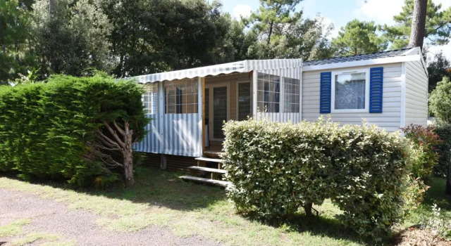 Mobil Home 8 Personnes, Rezerwuj Hotel Hotele w Côte de Beauté z basenem, Basen