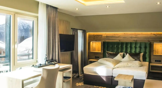 Двухместный номер Deluxe с балконом Hotel Bergruh