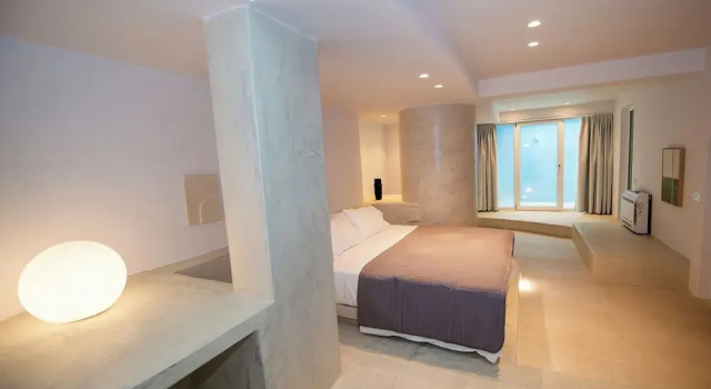 Atria Suites, Забронировать Отель Пиргос Санторини, рядом с Музей-винодельня