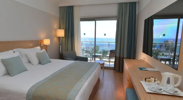 Номер Deluxe с балконом и с видом на море Turquoise Hotel
