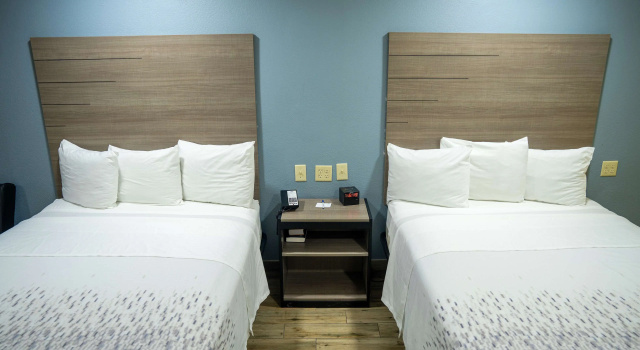 Четырёхместный номер Standard Americas Best Value Inn Fort Myers
