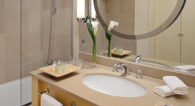 Двухместный номер Superior с видом на город Mövenpick Hotel Beirut