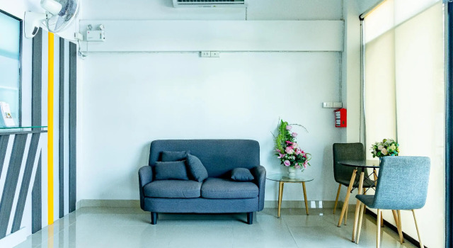 Riski Residence Bangbuathong, Buchen Sie Hotel Bang Bua Thong Thailand