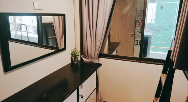 Четырёхместный номер Standard White House Hostel