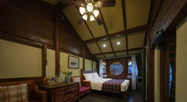 Люкс Premium Blossom Hill Inn Lijiang Neverland
