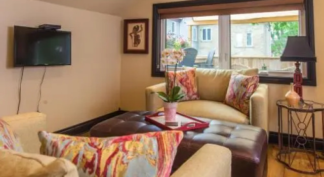 Avery House B&B, Book Hotel Stratford 