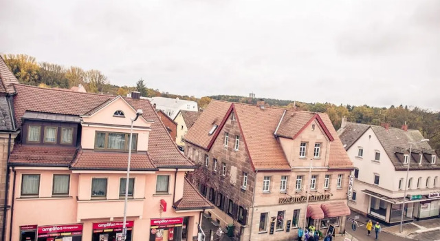 Apartment 2 Stein bei Nürnberg, Varaa Huoneisto Hotellit Baijeri pysäköinnillä, Pysäköinti