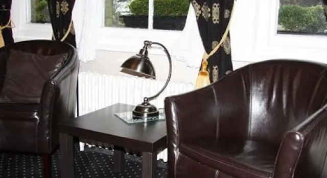 Wood Lodge Hotel