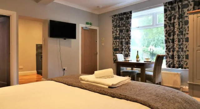 Linden Cottage Room 1 - Airdrie, 预订 度假屋 Airdrie 拉纳克郡