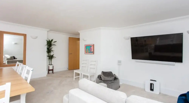 Modern 2 Bedroom Apartment in the Heart of London