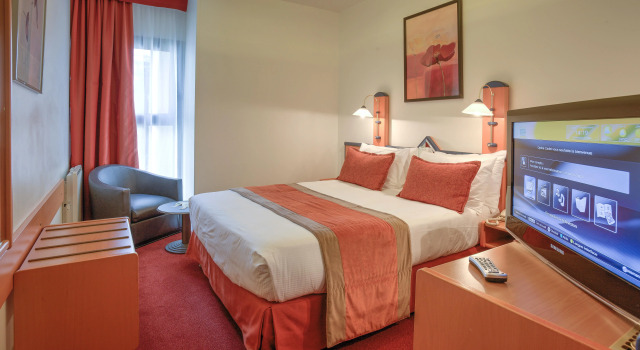 Opera Cadet Hotel