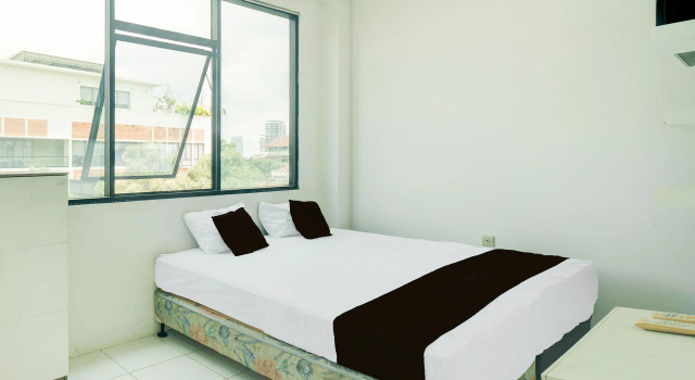 Номер Deluxe Hotel O Palmerah Near Binus University Formerly Wisma Bango