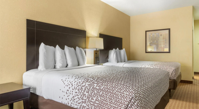 Четырёхместный номер Standard Best Western Bastrop Pines Inn