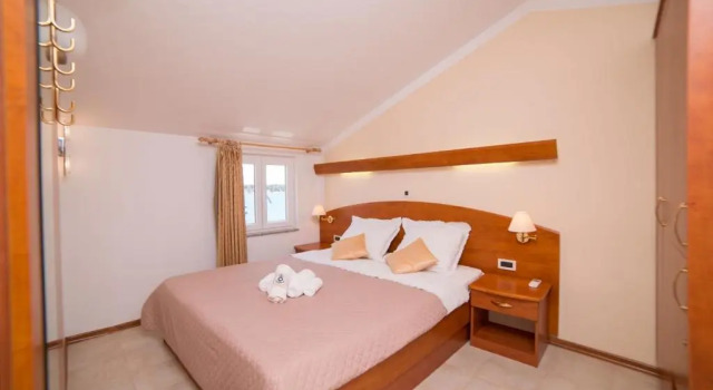 Captains Apartment Located in Rab Island Croatia, Rezerwuj Apartament Hotele w Kvarner Islands z parkingiem, Parking