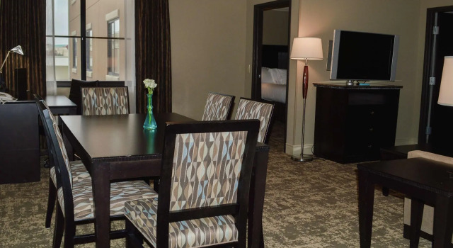 Люкс с частичным видом Hilton Dallas Southlake Town Square
