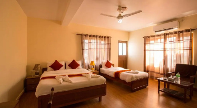 Семейный номер Standard с балконом Hotel Pokhara View