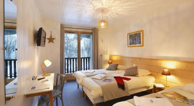 Hôtel Eliova- L'Eau Vive