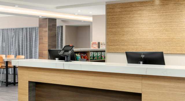 Home2 Suites By Hilton Kitchener, Varaa Hotelli Kitchener 