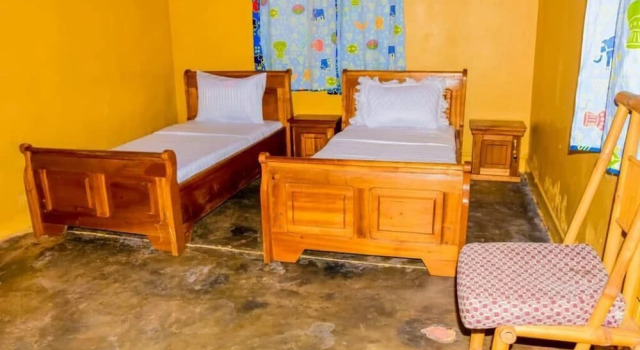 Gisakura Guest House, Book Guesthouse Hotels in Gafunzo with Parking, Parking