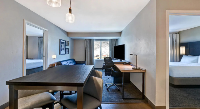 Люкс с 2 комнатами с видом на горы Residence Inn by Marriott Steamboat Springs