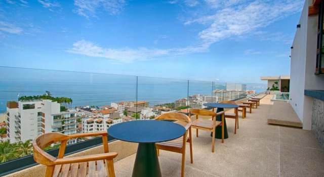 Sailview 108 - Sailview Romantic Zone 1 Bed 1 Bath Rooftop Poo, Book Apartment Puerto Vallarta Jalisco