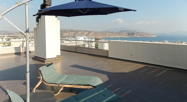 Апартаменты с балконом Stylish 2 Bedroom Apartment Spectacular Sea View