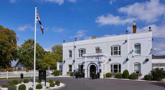 WorldHotels Distinctive Woughton House Hotel