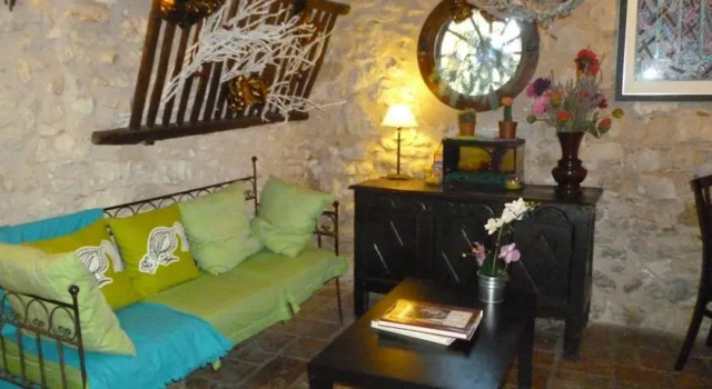 Mas de la Bonoty, Rezerwuj Hotel Hotele w Vaucluse z basenem, Basen