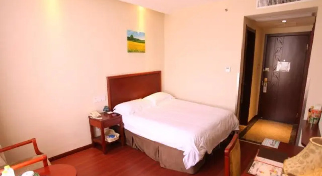 Двухместный номер Standard GreenTree Inn Nanjing Jiangning Tianyin Avenue Subway Station Express Hotel