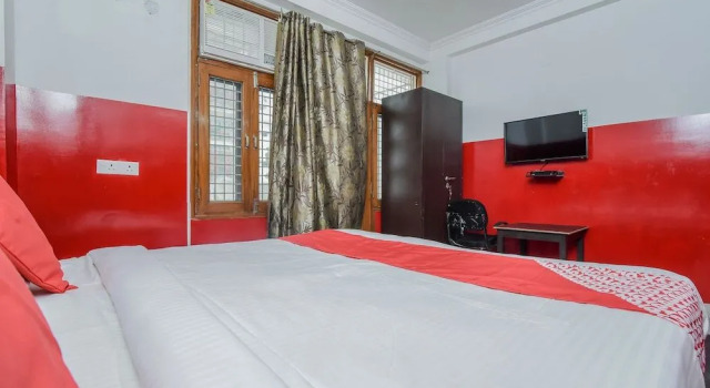 OYO 18434 Shiva Inn, Забронировать Отель Отели Нью-Дели с завтраком, Завтраки