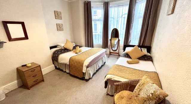 Трёхместный семейный номер Standard Aysgarth House