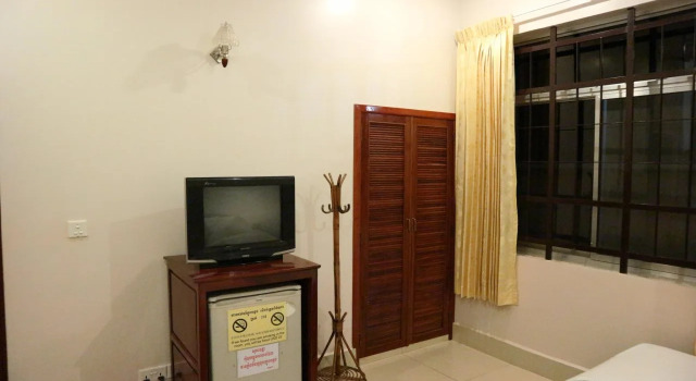 Reaksmey Krong Kep Guesthouse, Prenota Hotel Hotel a Kep Province con parcheggio, Parcheggio