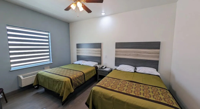 Двухместный номер Deluxe Texas Bungalows Hotel and Hotel Que at i35 Austin Pflugerville