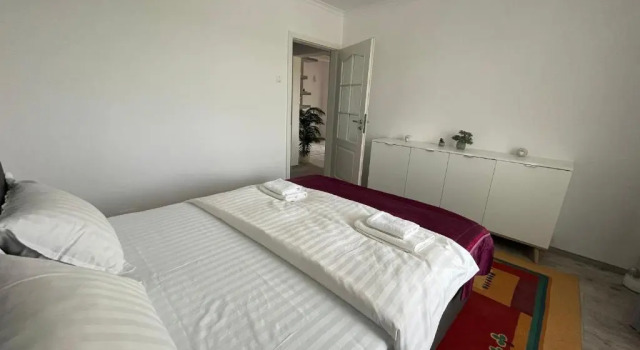 Lovely 3 bedrooms Apartament, Varaa Huoneisto Oradea 