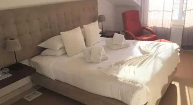 CheckinCheckout - The Buddha Ocean House, Book Feriehus Azenhas do Mar 