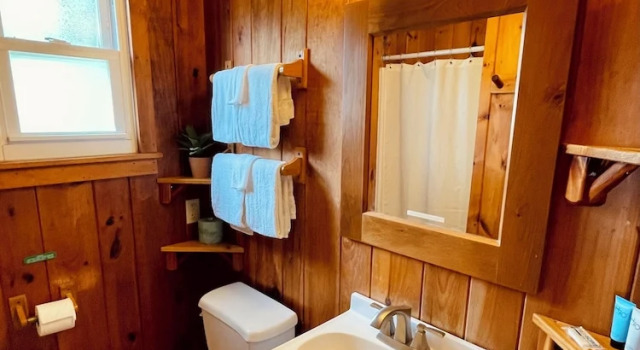 Номер Standard Waters Edge Lodge