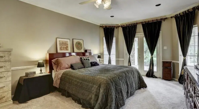 Luxury Spectacular House in TX, Забронировать Дом для отпуска Отели Шугар-Ленд с парковкой, Парковка