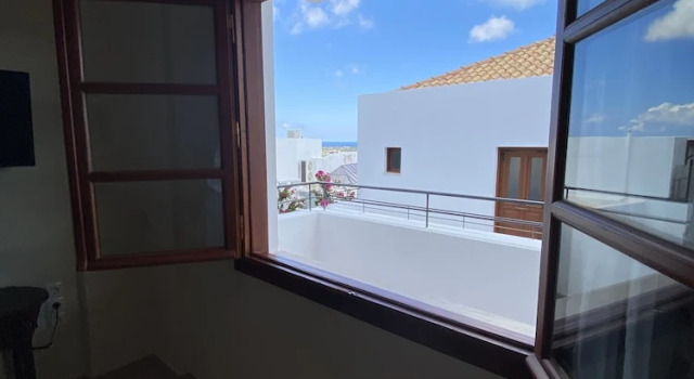 Полулюкс с балконом и с частичным видом на море Amazones Village Suites