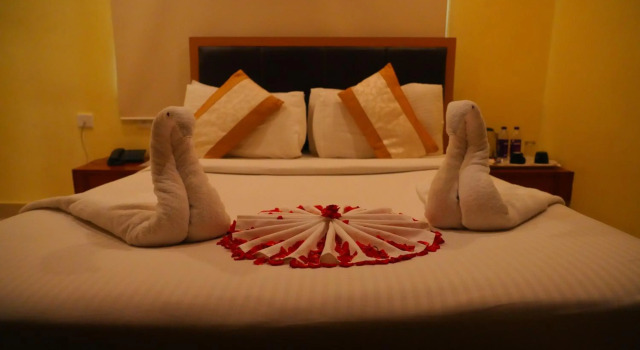 OYO 1489 Hotel Diamond's Pearl, Book Hotel Hoteller i Andhra Pradesh med pool, Swimmingpool