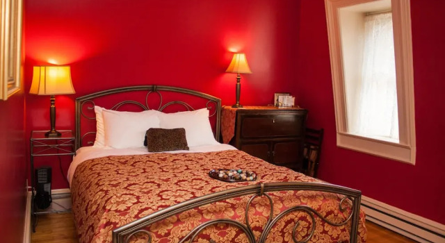 Business Zimmer Hamilton House