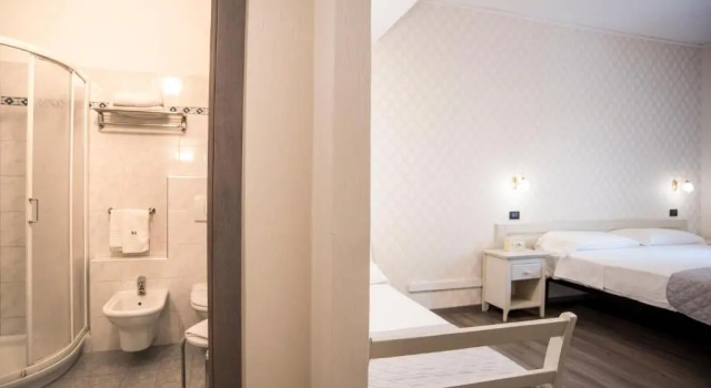 Четырёхместный номер Standard Hotel Marisa