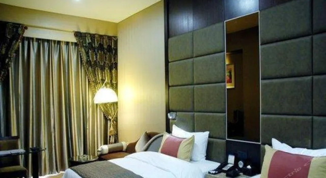 Urban Garden Hotel Linyi South Wofo Temple South Gate