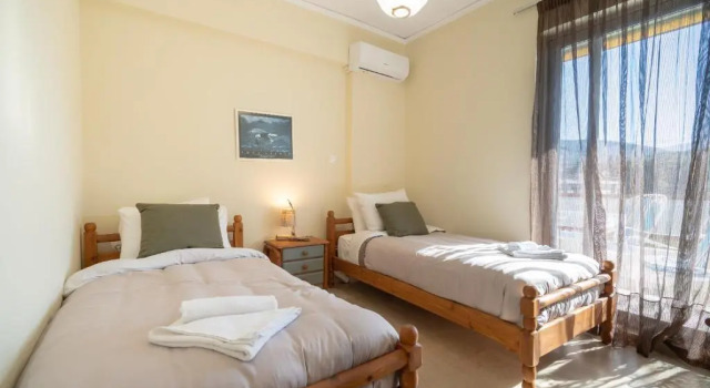 Porto Rafti 2 bedrooms 4 persons apartment by MPS, Забронировать Апартаменты/квартира Отели Маркопоуло - Месогаиа с парковкой, Парковка