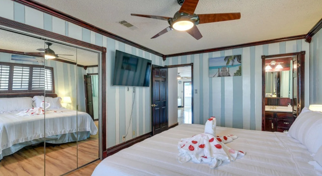 Коттедж Waterfront Galveston Bay Retreat - 4 Mi to Beach!