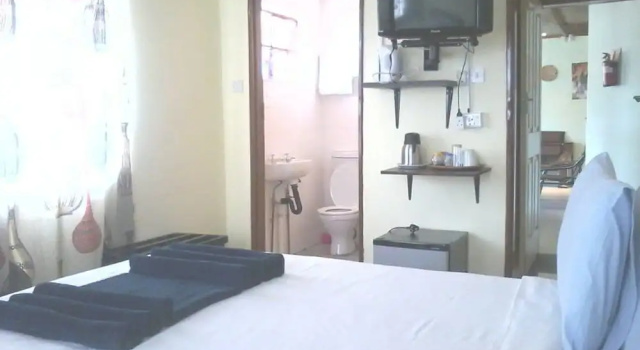 Номер Standard с видом на сад Sharon Avenue Guesthouse