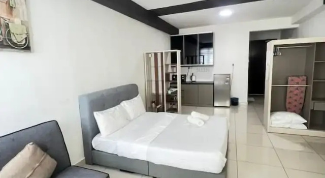 Студия Residences at Daya near Mount Austin by SR Home