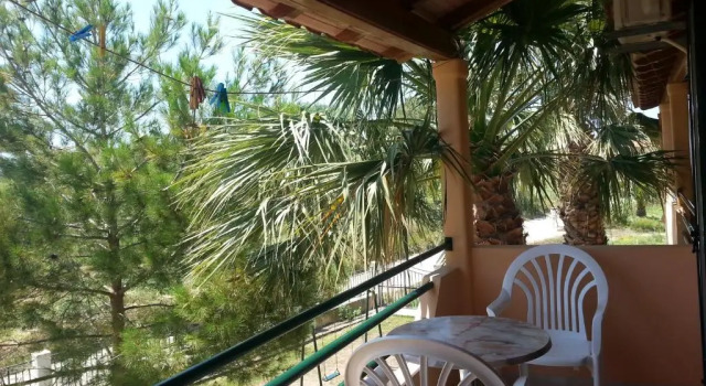 Студия Feakes Apartments