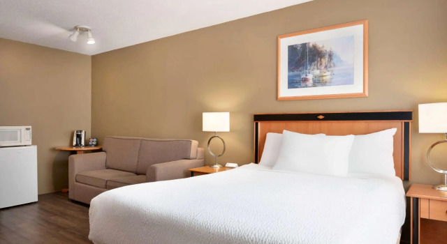 Двухместный номер Standard Days Inn by Wyndham Nanaimo