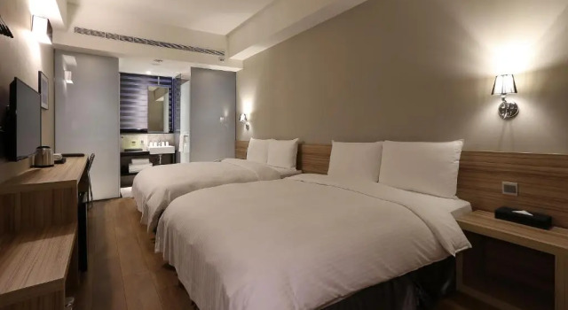 Superior Zimmer Miller Inn