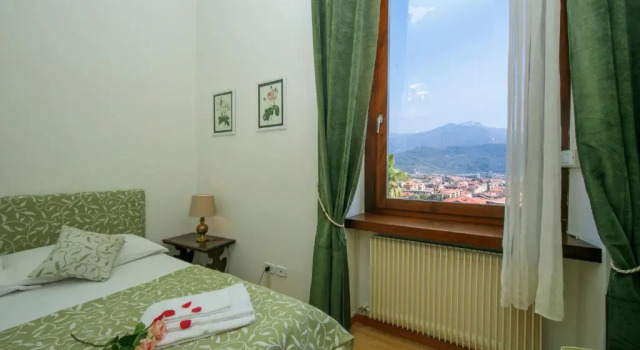 Апартаменты Appartamento Villa Lina with Lake View - Happy Rentals